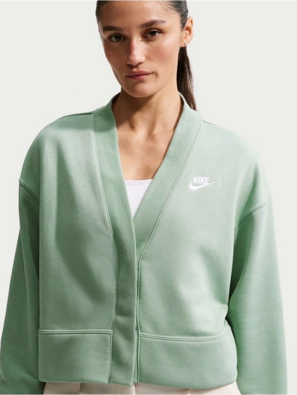Nike Club Women’s cardigan jacket athletic sports size small NWT
